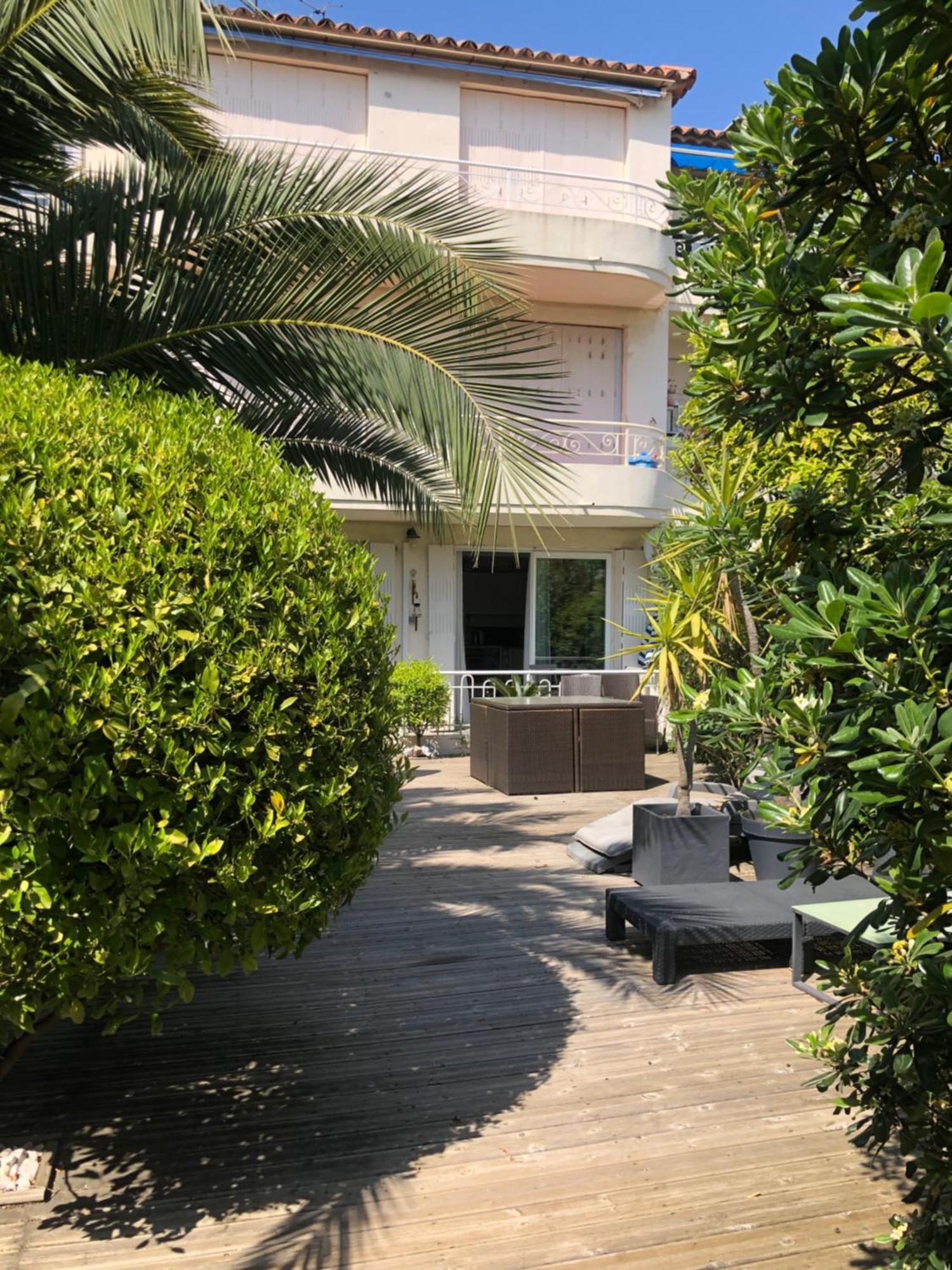 קאן Only 60M To The Beach, 2 Bedroom Cozy Apartment, 80M2 Big Garden, Very Central מראה חיצוני תמונה