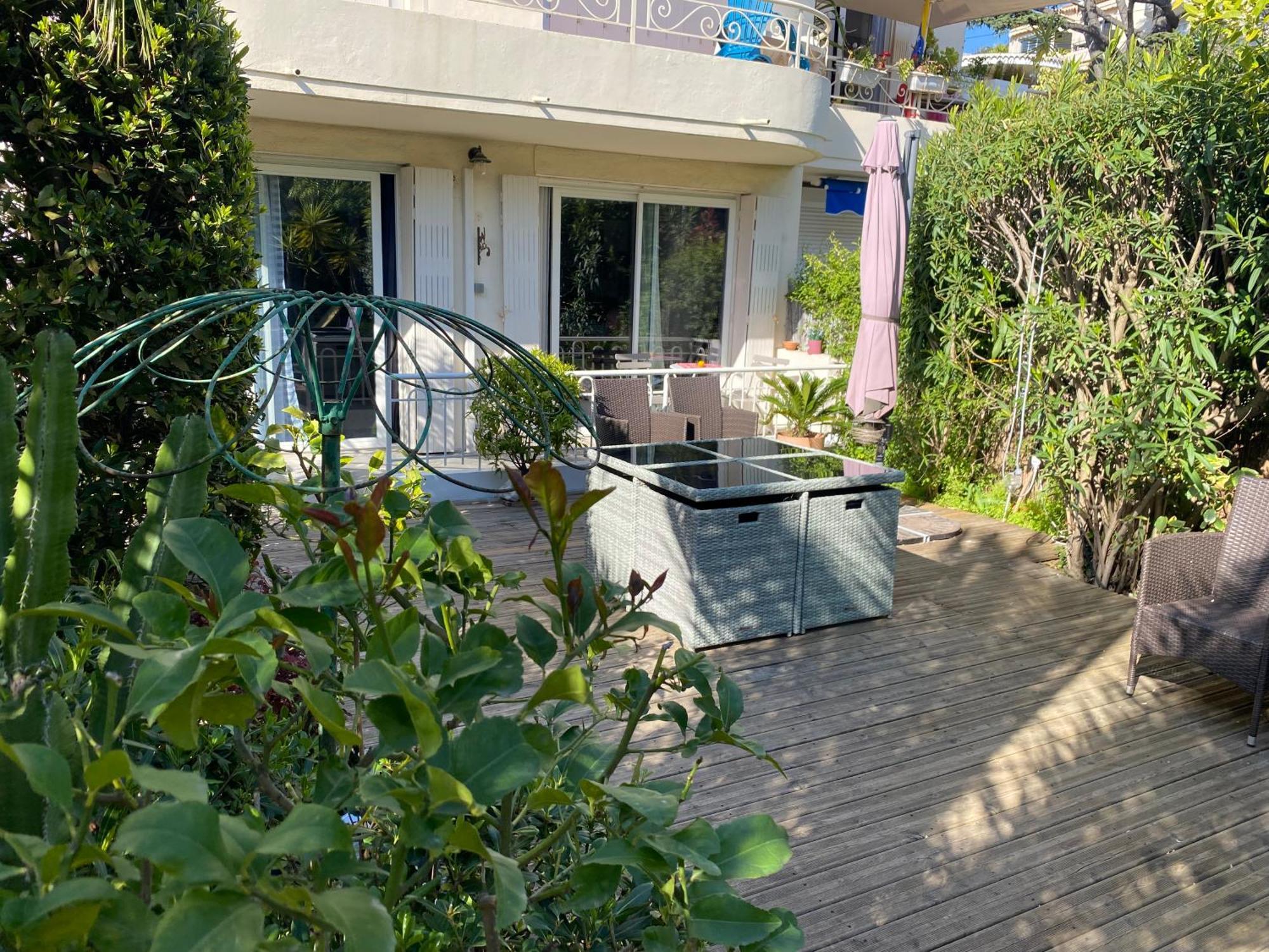 קאן Only 60M To The Beach, 2 Bedroom Cozy Apartment, 80M2 Big Garden, Very Central חדר תמונה